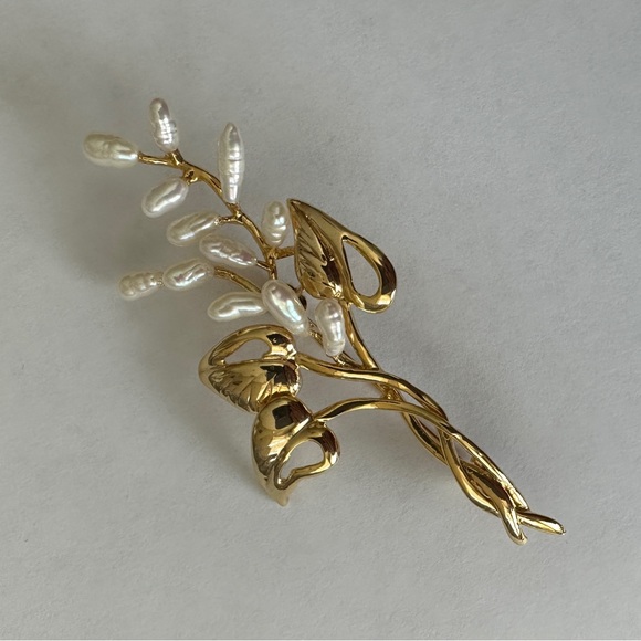 Signed Duri©️Freshwater Pearl Brooch - Picture 16 of 16